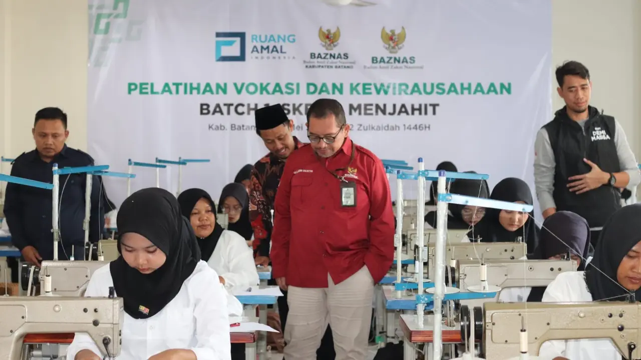Badan Amil Zakat Nasional (BAZNAS) menggandeng Ruang Amal Indonesia kembali menggelar Program Amal Vokasi untuk kelompok perempuan di Batang (Istimewa)