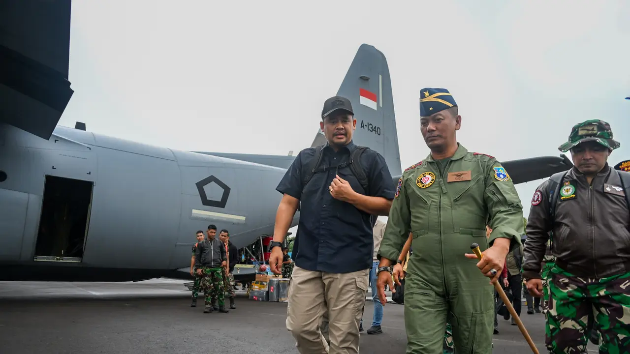 Tapteng dan Sibolga Terisolir, Gubernur Bobby Nasution Kirim Bantuan Logistik Pakai Pesawat Hercules