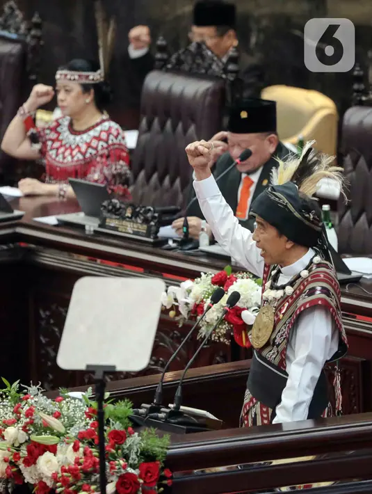 Di Sidang Tahunan MPR, DPR, dan DPD RI, Jokowi menyinggung budaya santun budi pekerti luhur di Indonesia yang mulai memudar. (Liputan6.com/Faizal Fanani)