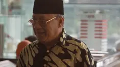 Komisi Pemberantasan Korupsi kembali memanggil politisi Partai Demokrat Mahyudin. Jakarta, Jumat (13/6/14) (Liputan6.com /Johan Tallo ) 