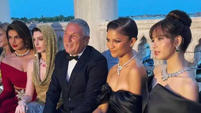 Penampilan Zendaya, Anne Hathaway, Lisa Blackpink dalam acara Bulgari’s Mediterranea High Jewelry