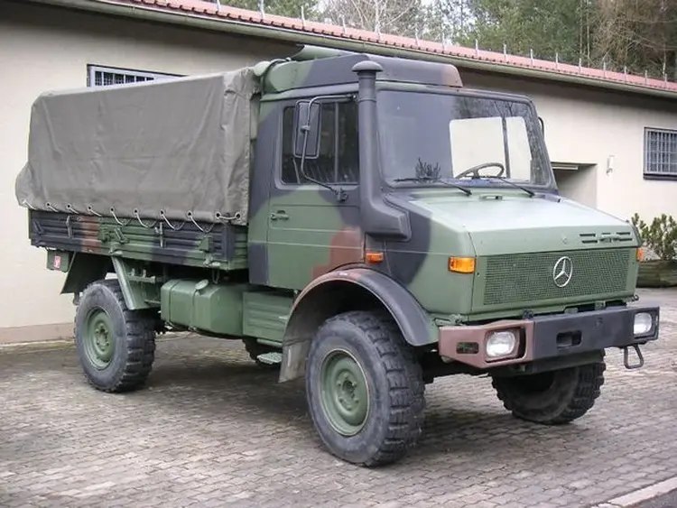 Mercedes Benz Unimog 1300