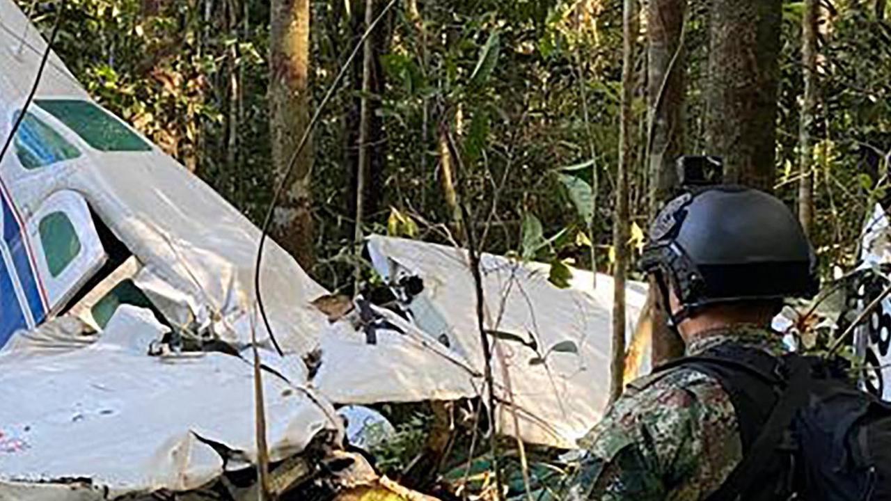 Lebih dari 11 anggota militer dikerahkan ke kawasan tersebut. Mereka menyebarkan 10.000 lembar selebaran ke dalam hutan berisi tips-tips dan instruksi bertahan hidup melalui udara dengan bantuan pesawat militer.