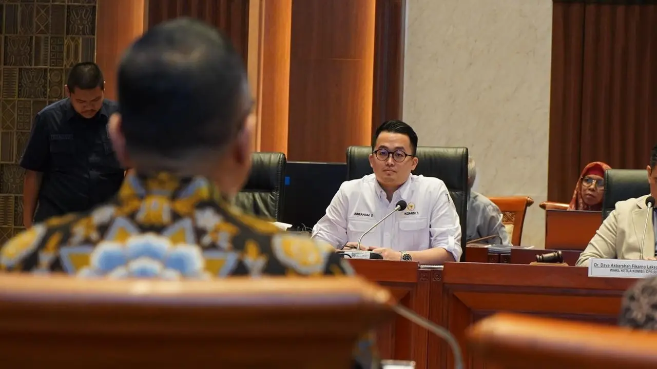 Anggota Komisi I DPR RI Fraksi Partai Golkar, Abraham Sridjaja.