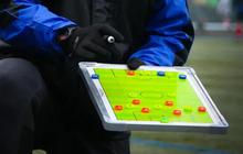 Mengenali Perbedaan Pelatih Kepala dan Manajer dalam Tim Sepak Bola