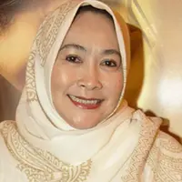 Yenny Rachman terkejut mendengar kabar Frans Tumbuan meninggal