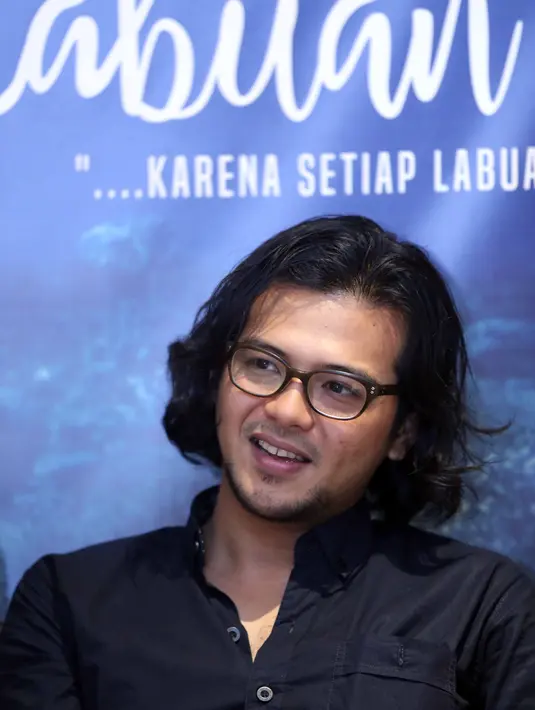 Penurunan berat badan Ramon terkait dengan film terbarunya, Labuan Hati yang disutradarai oleh Lola Amaria. Oleh sutradara itu, ia disarankan untuk menurunkan bobotnya yang saat itu 78 kilogram. (Nurwahyunan/Bintang.com)