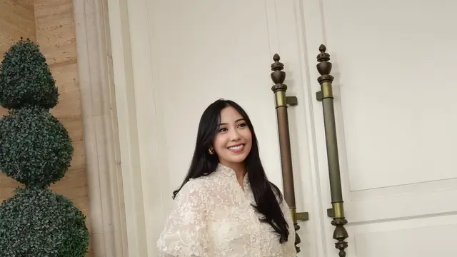 Gaya Winona Willy, Ibu Dua Anak yang Tetap Stylish di Setiap Momen