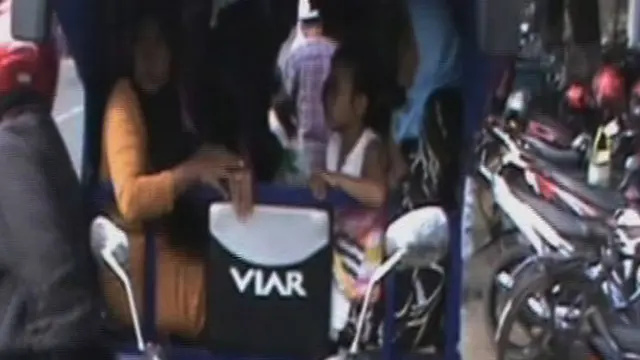 Ambil BLSM, Warga di Pemalang Sewa Mobil Boks