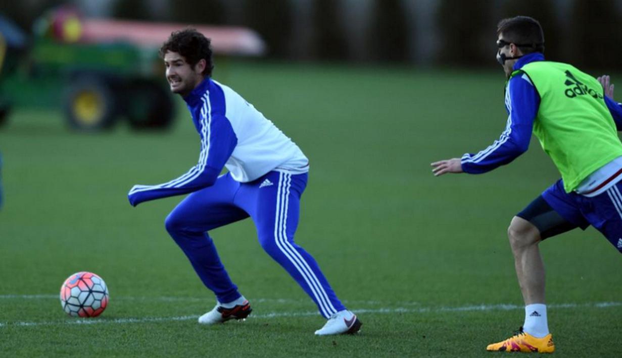 Alexandre Pato dipinjamkan ke Chelsea sampai akhir musim 2015-2016. (Chelseafc.com)