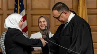 Potret Nadia Kahf Jadi Hakim Berhijab Pertama di Amerika (Sumber: North Jersey)