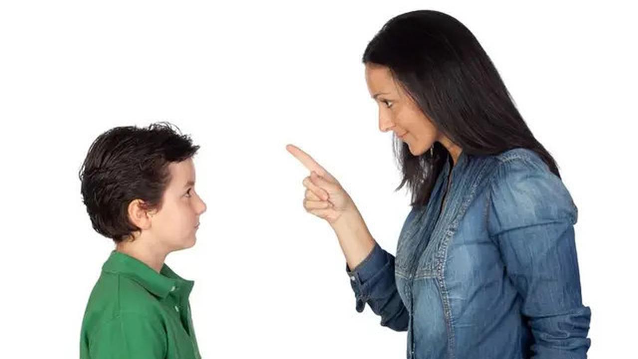 Kesalahan Fatal dalam Parenting, Sikap yang Meruntuhkan Kepercayaan Diri Anak
