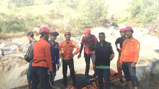 Evakuasi Dramatis Pendaki di Rinjani, Jasad Ditemukan di Jurang 100 Meter