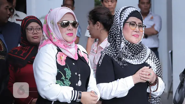 [Bintang] Elvy Sukaesih