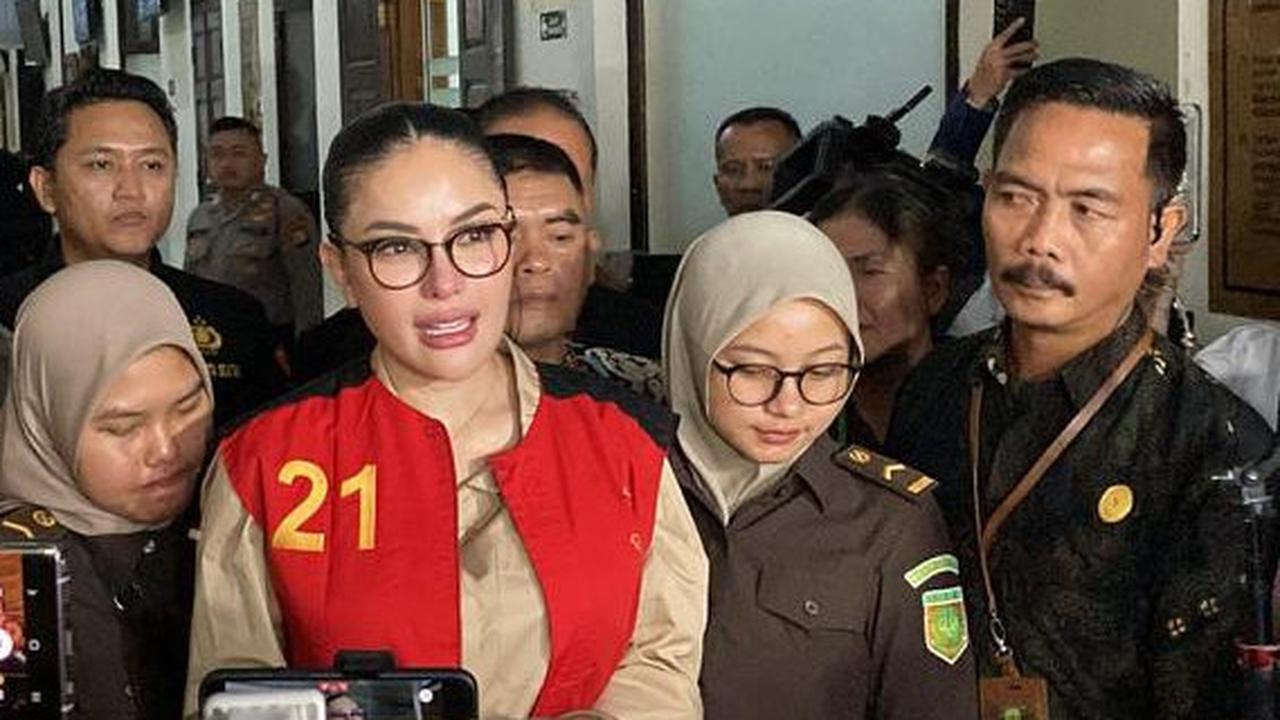 Happy dan Optimis, Persiapan Nikita Mirzani Hadapi Sidang Vonis Hari Ini