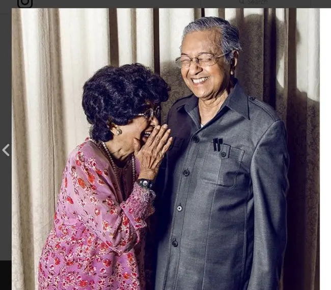 Perdana Menteri Malaysia Mahathir Mohamad kerap mengunggah foto bersama istri tercintanya, Siti Hasmah. (Instagram Mahathir Mohamad)