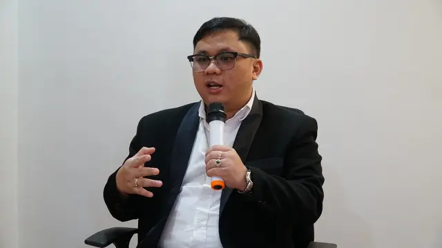 Aktivis Muda Kota Pekalongan Timothy Ivan Triyono sangat mengecam tindakan tidak terpuji dugaan pelecehan seksual yang dilakukan oleh oknum guru di sebuah SMA di Kota Pekalongan, Jawa Tengah (Jateng).