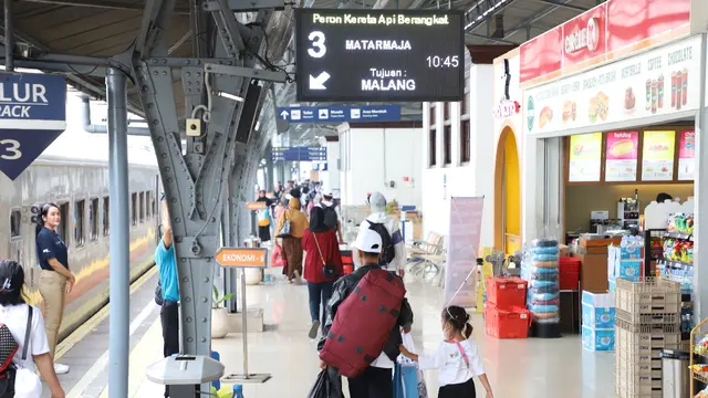tiket kereta api ekonomi libur akhir tahun