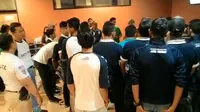 Pelatih Tim Pra PON Jateng Firmandoyo masih mengalami koma setelah kecelakaan.