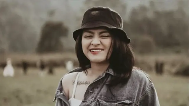 6 Potret Nathalie Holscher Sebelum Menikah dengan Sule
