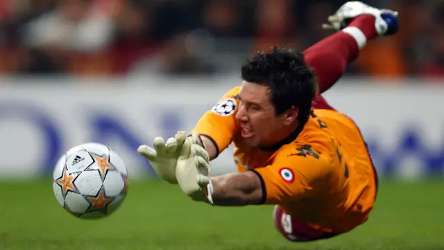 Foto: Barisan 5 Kiper Asal Brasil yang Pernah Membela AS Roma di Liga Italia, termasuk Kiper Liverpool Alisson Becker