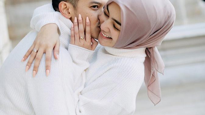 Sudah Enggak Sendiri,  7 Seleb Ini Jalani Ramadhan Bareng Pasangan