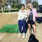 Kristen Stewart dan kekasih perempuannya, Dylan Meyer. (Tangkapan Layar Instagram @spillzdylz/https://www.instagram.com/p/CJXT46yHXaW/)