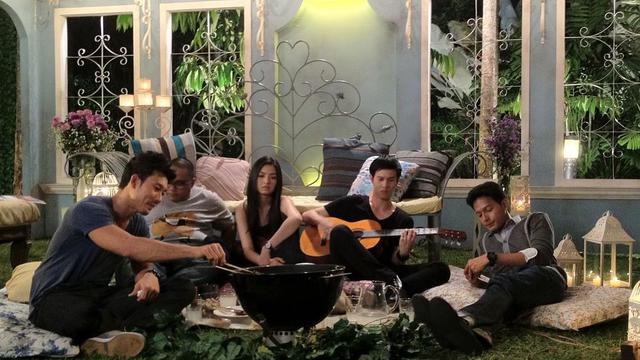 Raline Shah dalam film 5 cm (Instagram/ralineshah)