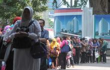 Seleksi CPNS, ratusan guru bantu DKI padati Gedung Nyi Ageng Serang
