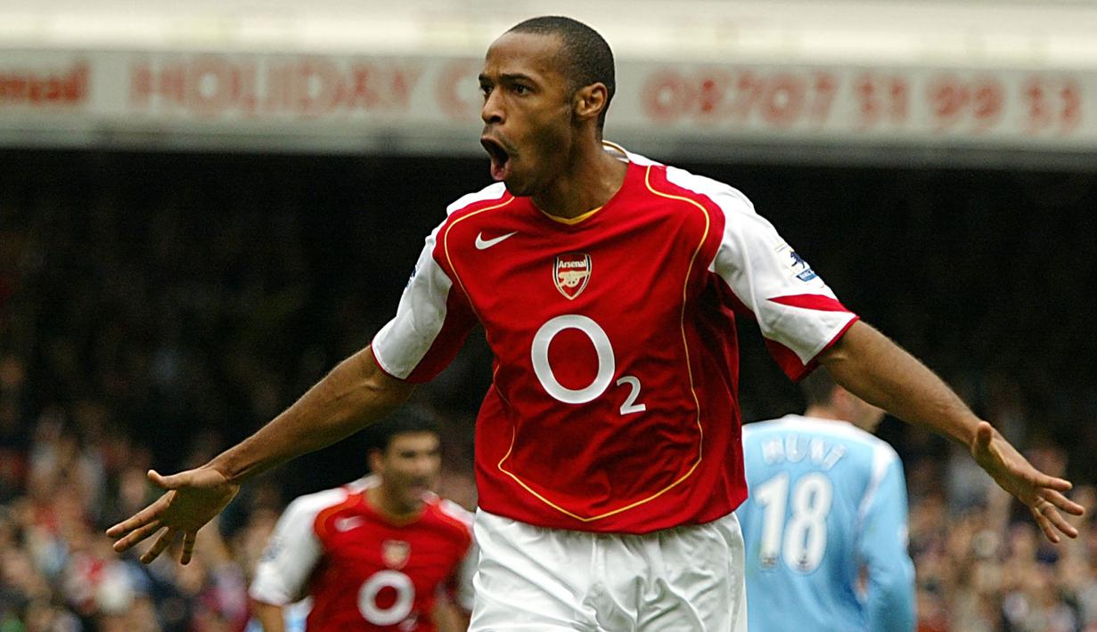 Thierry Henry. Striker asal Prancis ini mengoleksi 175 gol dan 82 assist dalam 258 laga di Premier League hanya bersama Arsenal dalam 2 periode. Periode pertama mulai musim 1999/2000 hingga 2006/2007. Periode kedua adalah selama dua bulan pada tengah musim 2011/2012. (AFP/Odd Andersen)