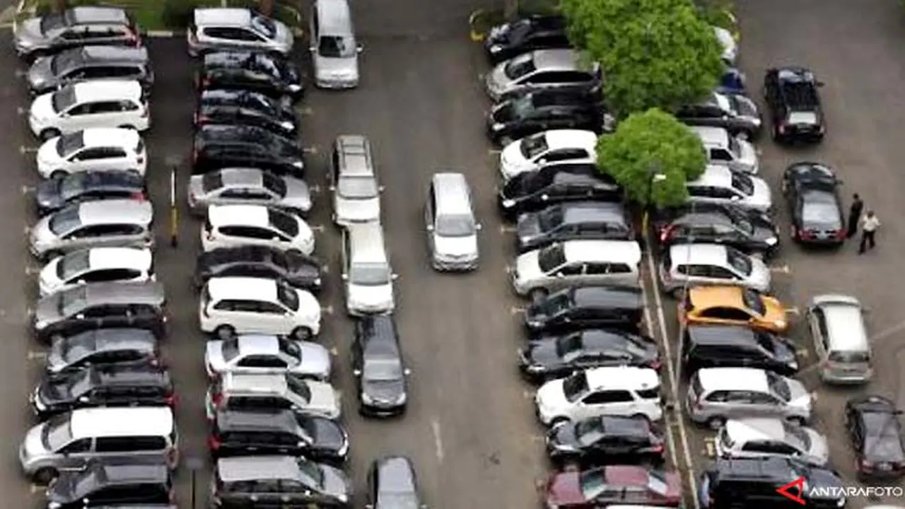 parkir130222b.jpg