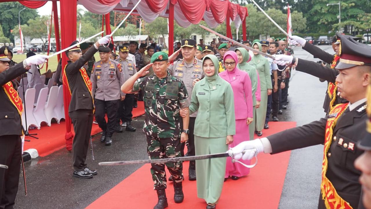 Promosi Pati TNI, Begini Momen Pelepasan Brigjen TNI Dany Rakca dengan Tradisi Pedang Pora