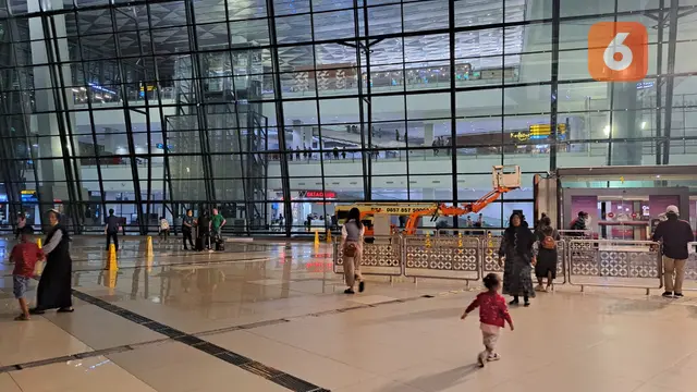 Suasana Terminal 3 Bandara Soekarno-Hatta, Tangerang.