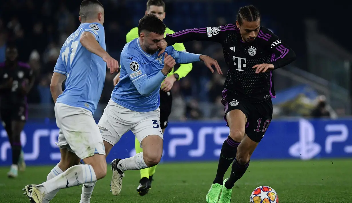 Ciro Immobile tidak menyia-nyiakan peluang penalti dan mengkonversinya menjadi gol kemenangan untuk Lazio. (Filippo MONTEFORTE/AFP)