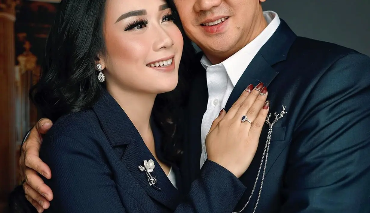 Ahok dan Puput Nastiti Devi (instagram/fdphotographyofficial)
