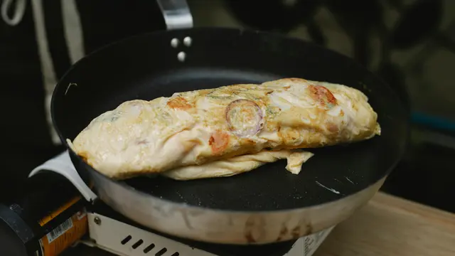 Cara Mudah Membuat Telur Dadar Renyah, Tanpa Baking Powder