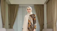 10 Inspirasi Pilihan Gamis Batik 2025 dengan Sentuhan Tradisional nan Elegan, Islami dan Modis