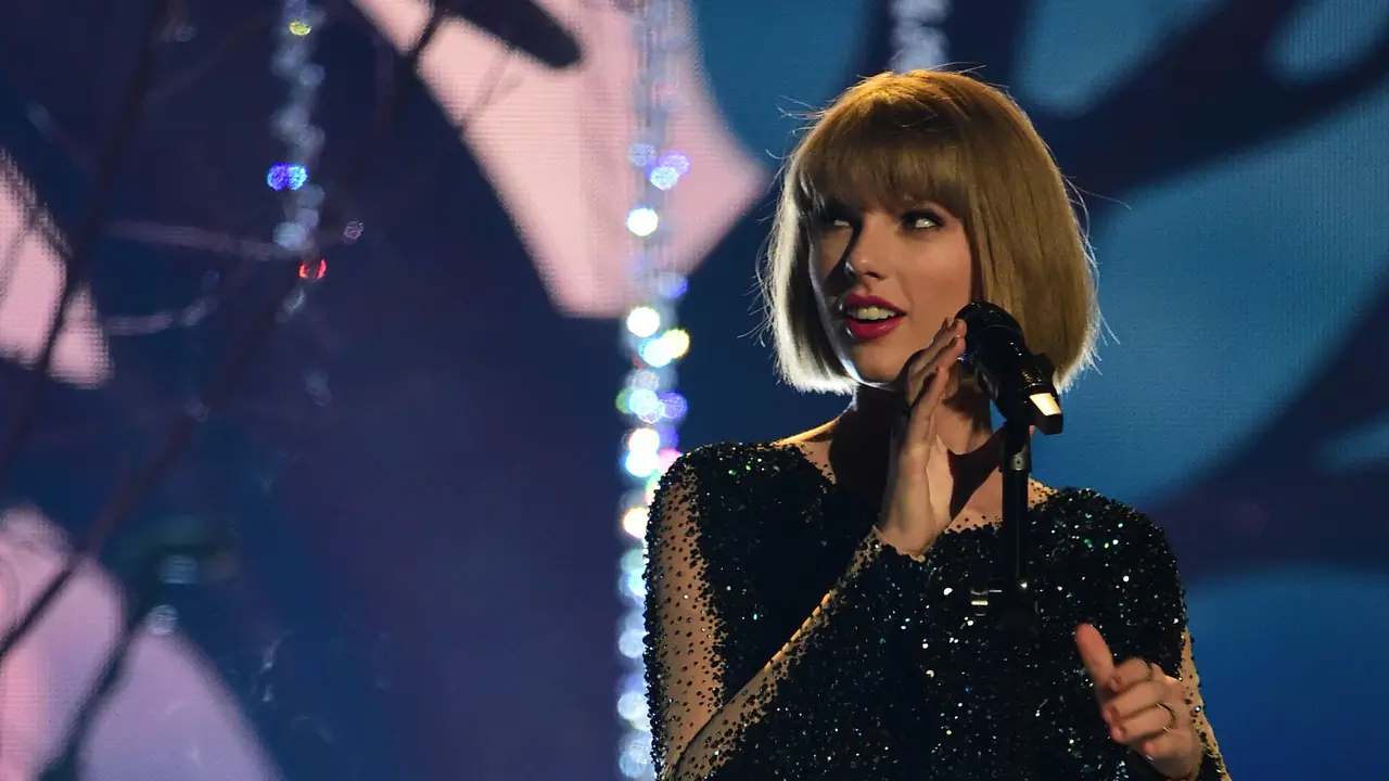 [Bintang] Taylor Swift