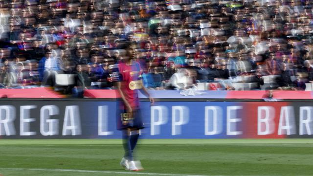 Foto: Gocek 5 Pemain Sekaligus, Aksi Tak Terbendung Lamine Yamal saat Barcelona Vs Deportivo Alaves di Liga Spanyol
