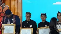 Konsisten Lestarikan Bahasa Daerah, Banyuwangi Raih Penghargaan dari Kemendikdasmen