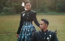 Inspirasi Foto Prewed Tema Outdoor Ala Febby Rastanty dan Drajad Djumantara