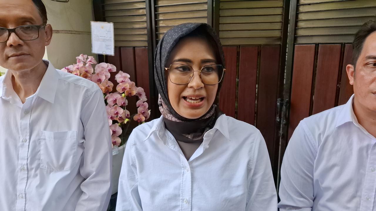 Ketua Sekolah Partai PSI Astrid Widayani temui Jokowi