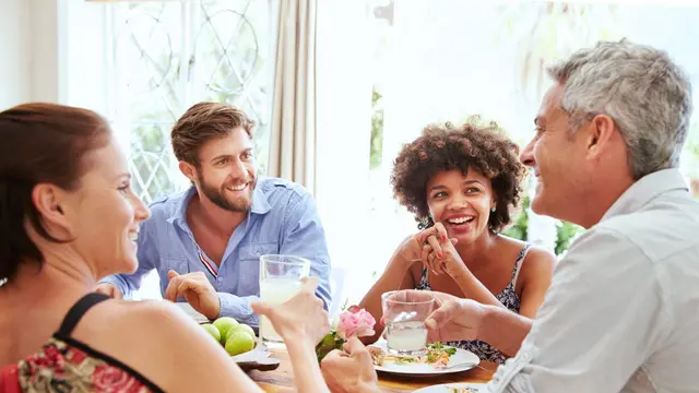 Curhat Pembaca - Menyikapi Keluarga yang Pernah Berbuat Jahat