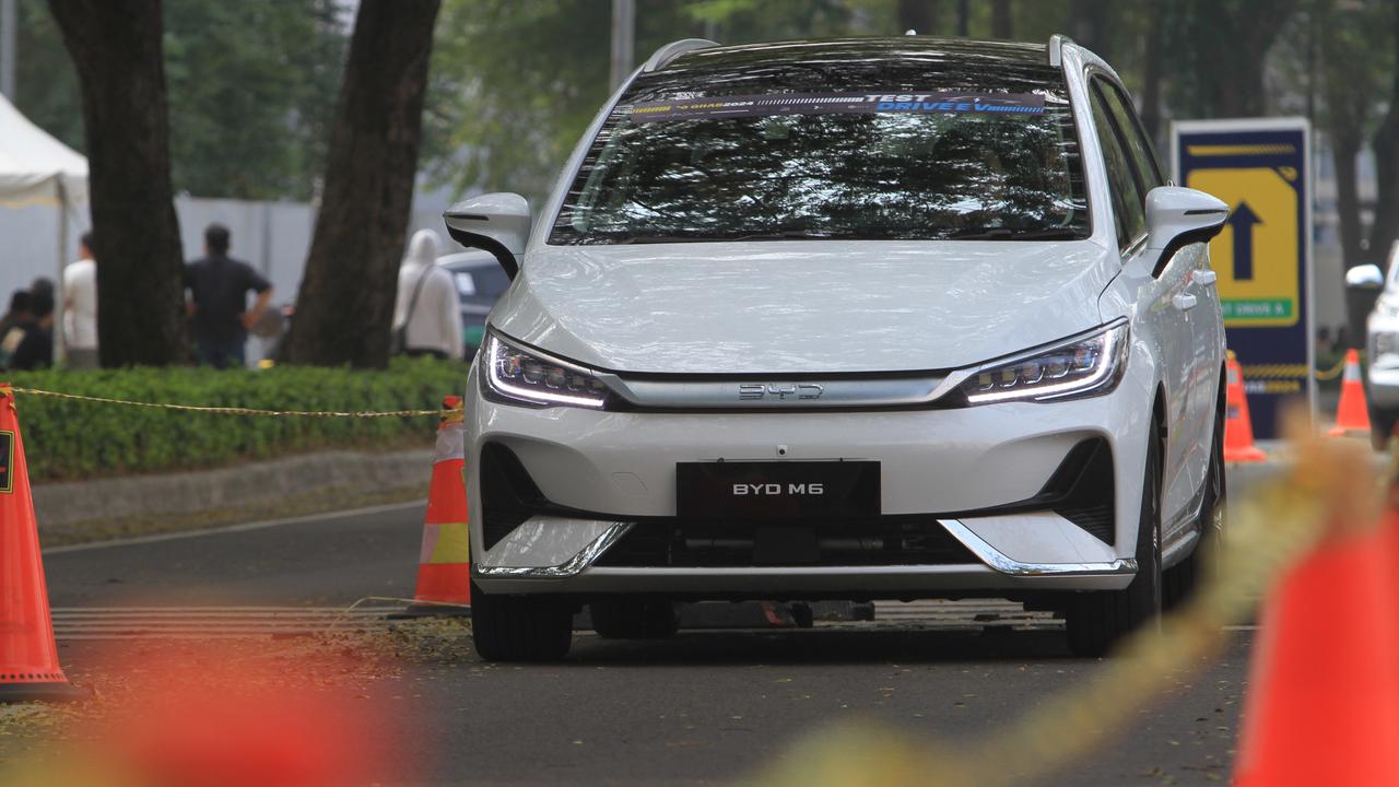 Daftar Lengkap 15 Mobil Listrik Paling Laris di Indonesia Sepanjang 2024