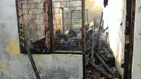Seluruh gudang dan ruang data di kantor Komnas PA hangus terbakar. (Ahmad Romadoni/Liputan6.com)