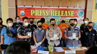 Konferensi Pers pengungkapan 1 Kg kokain di Polres Pinrang (Liputan6.com/Fauzan)
