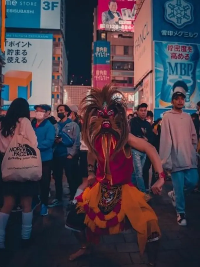 Sosok pria yang viral karena kostum Reog di Halloween Jepang