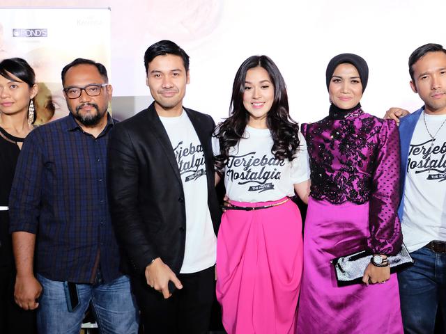 Film Raisa Terjebak Nostalgia Belum Kunjung Tayang Di Bioskop News Entertainment Fimela Com