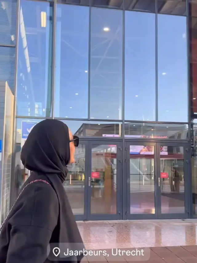 Di Tengah Sidang Cerai, Paula Verhoeven Liburan ke Belanda dengan Aura Mahal. (instagram/paula_verhoeven)