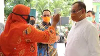 Pelaksana tugas (Plt) Wali Kota Medan, Akhyar Nasution, mengingatkan kepada seluruh warganya agar waspada. Juga tidak boleh main-main atau menyikapinya dengan sepele